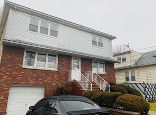 444 E 54th St, Elmwood Park, NJ 07407