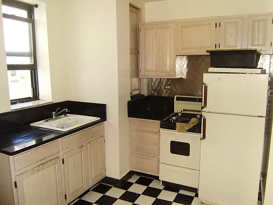 Rented by Mauro Bros Real Estate Services LLC | media 16