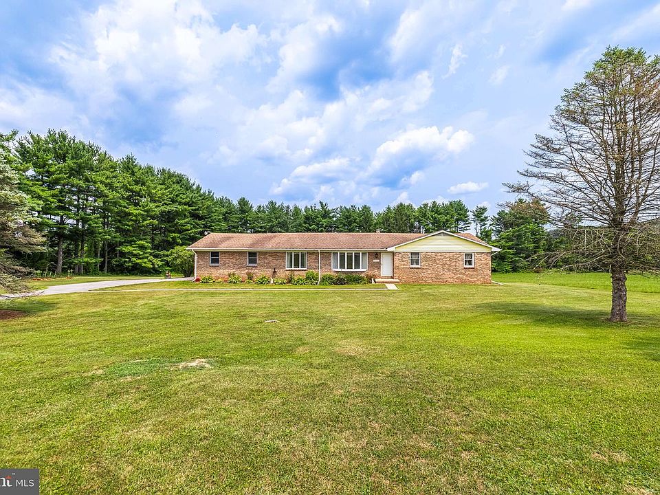 1st image of 20321 Middletown Rd