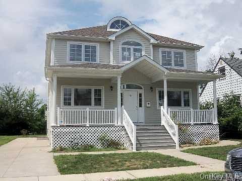 1st image of 98 Sportsman Avenue