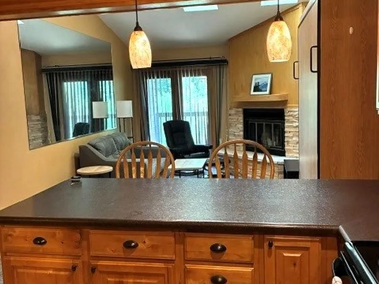 400 W Main St #306 — Photo 3
