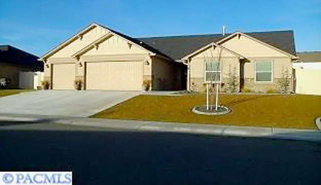 6213 Turf Paradise Dr photo 1