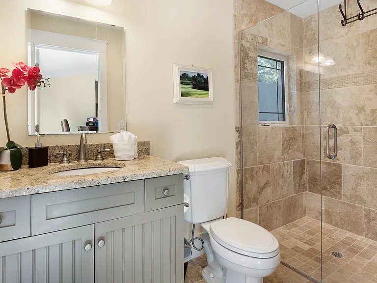 445 Palm River Blvd — Photo 2
