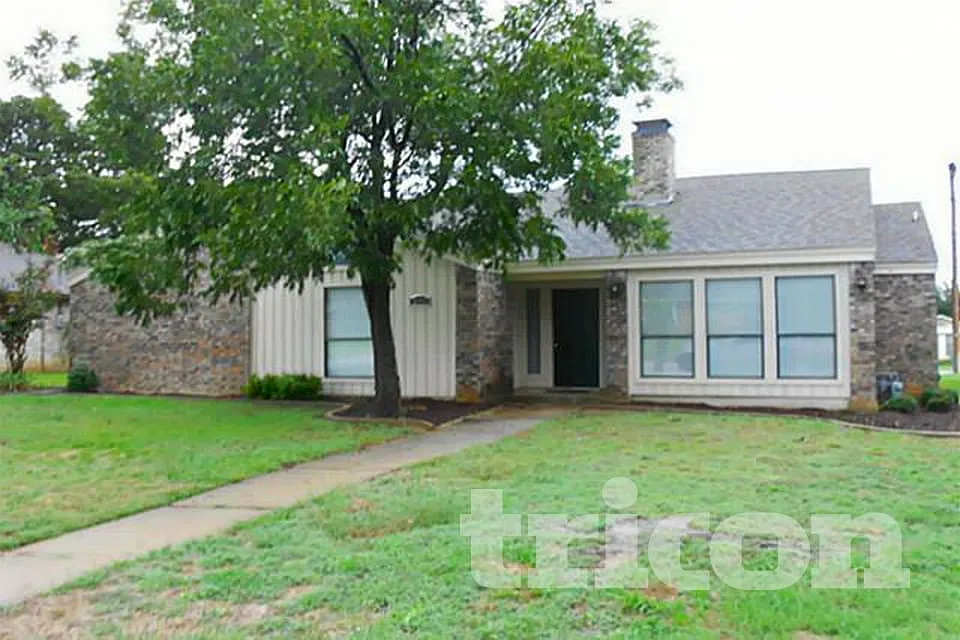 5711 Calumet Dr