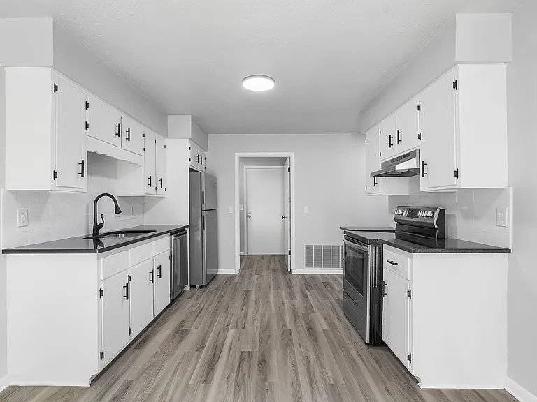 3202 Westmoreland Ave #B — Photo 5
