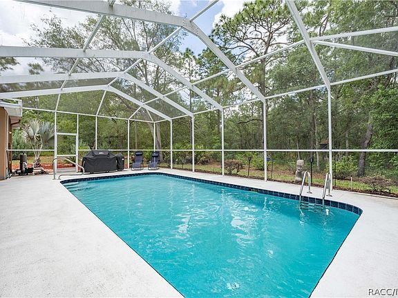 2nd image of 6 Coconut Ct