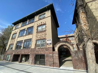 601 Broadway Ave #8, Winnipeg, MB R3C0W7