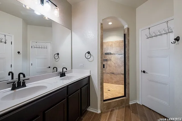 6318 Katy Star — Photo 18