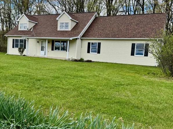 954 Schuylkill Mountain Rd, Schuylkill Haven, PA 17972