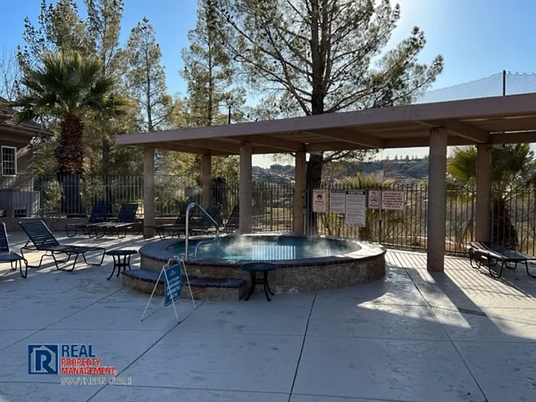 2335 W Sunbrook Dr #8 — Photo 25