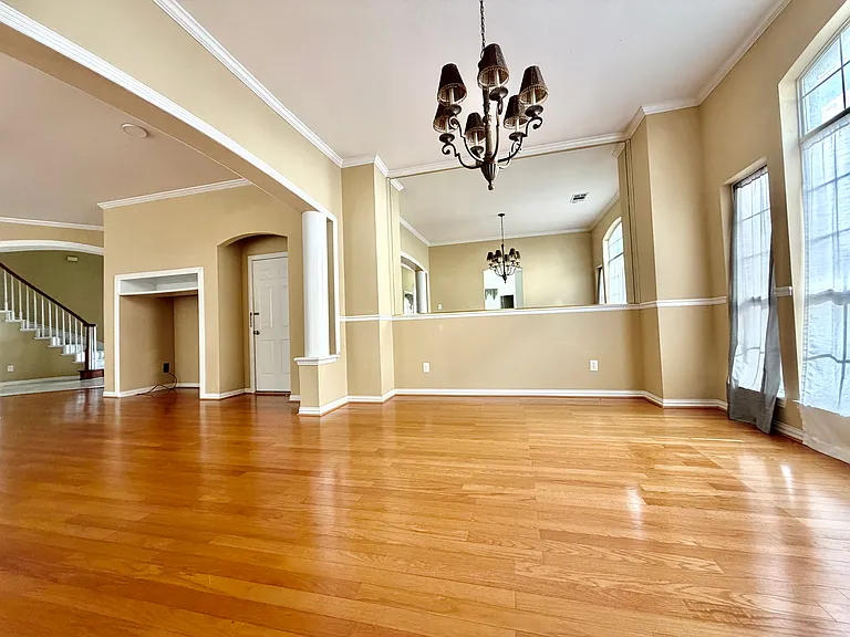 525 Salisbury Dr — Photo 15