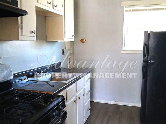 2nd image of 1265 James St #6