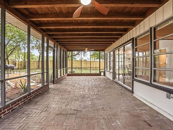 4th image of 1348 Radclyffe Rd #A