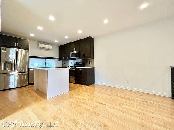 3rd image of 3416A 22nd Ave W