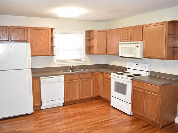 Large kitchen with all appliances