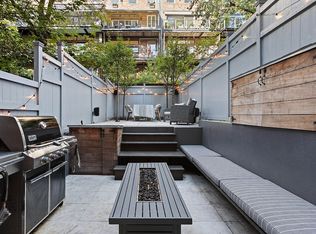 451 W 22nd St, New York, NY 10011