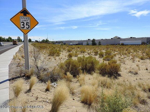 2nd image of 2.756 Nya Pinon Hills Blvd