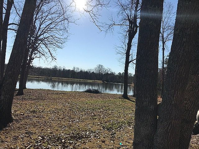 2nd image of 1748 Sierra Rd