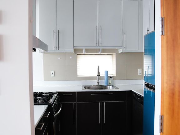 4th image of 42-05 Parsons Blvd #4B