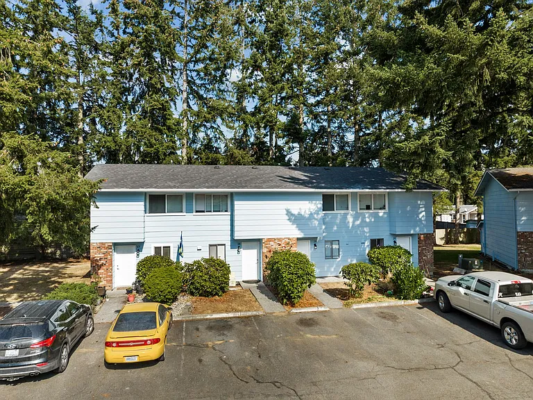 Arise Townhomes — Photo 3