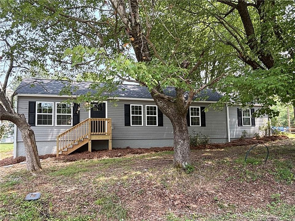 1st image of 116 Gerry St