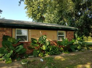 15960 W 811th Rd, Tahlequah, OK 74464