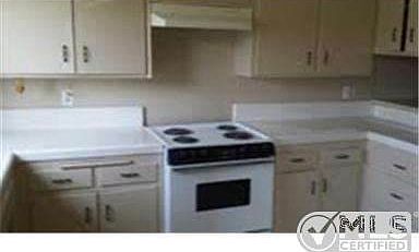 3rd image of 4833 Hazeltine Ave APT 2