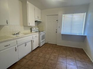 126 Woodrow Ave #A, Bakersfield, CA 93308