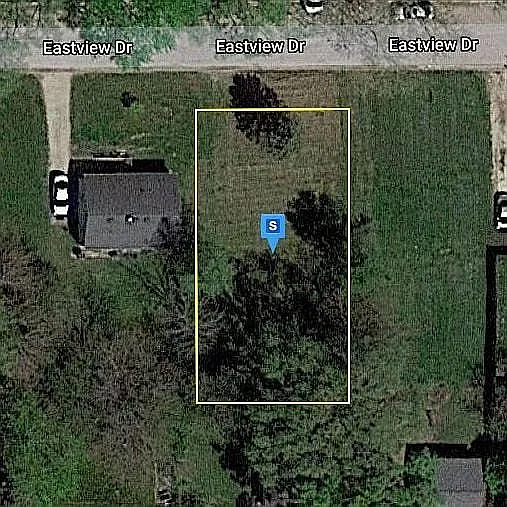 1012 Eastview Dr photo 1