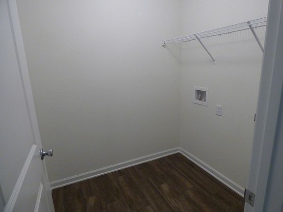 4th image of 6350 Barrington Ct