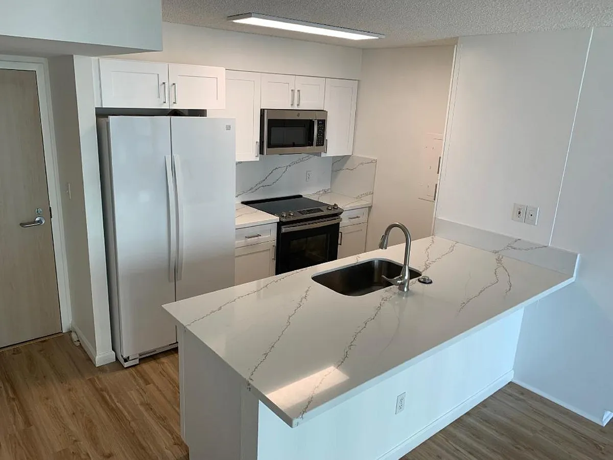 Building Photo - 1133 Waimanu St #1202