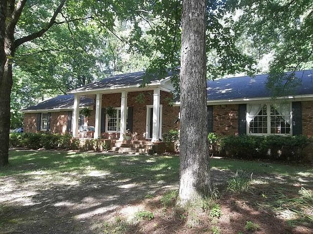 1st image of 107 Lakeway Dr