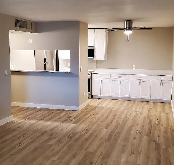 Sand Pebble Community *Renovated Units — Photo 89