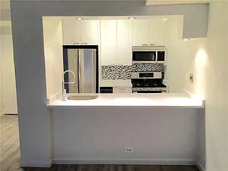 Rented by R New York