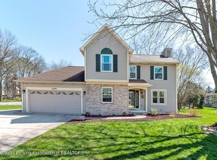 2990 Whistlewood Way, Lansing, MI 48911