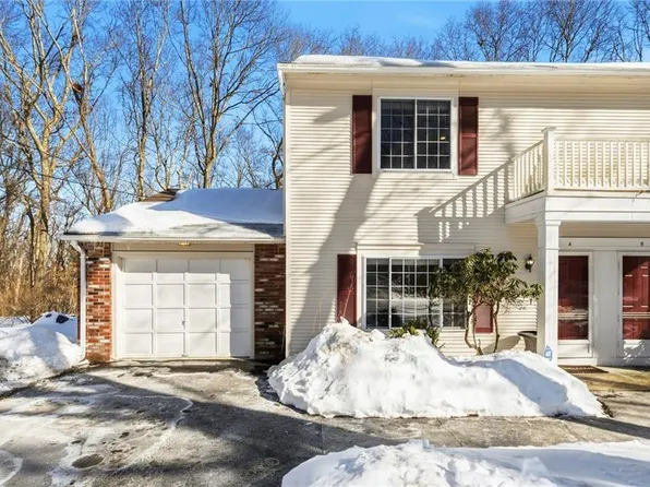 33 A Eagle Run, East Greenwich, RI 02818