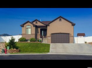 6574 S Salt Creek Cir, Salt Lake City, UT 84118