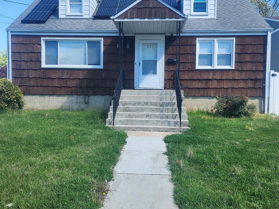 1st image of 215 Summit Ave