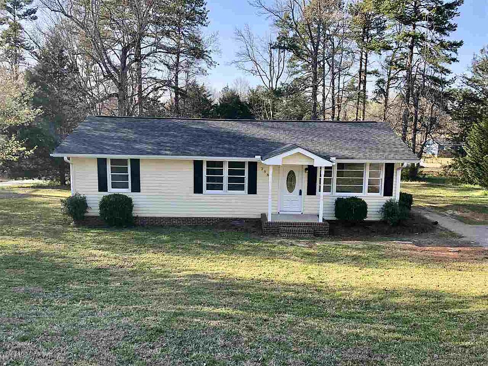 1st image of 298 Fox Dr