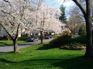 18905 Alpenglow Ln, Brookeville, MD 20833