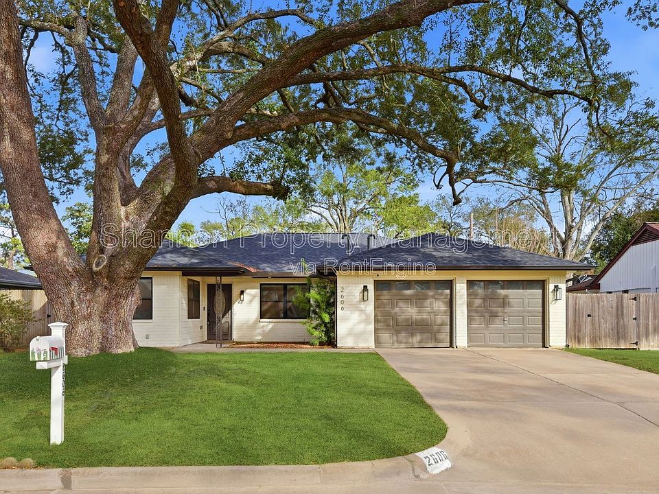 1st image of 2606 Parana Dr