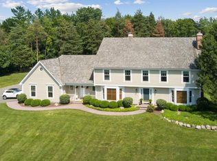 33 Dundee Ln, Barrington, IL 60010