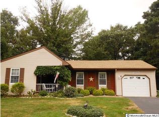 4 Stoneham Pl, Manchester Township, NJ 08759