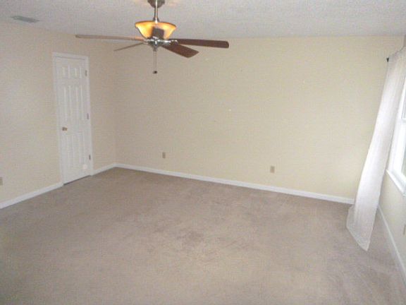5th image of 7014 Northgate Dr