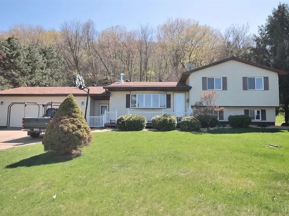 2573 Root River Ln, La Crescent, MN 55947