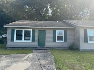 126 Stallion Dr, Jacksonville, NC 28540