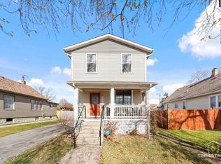 2042 Grove St, Blue Island, IL 60406