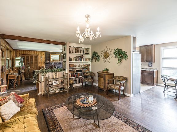 5th image of 511 Glengarry Dr