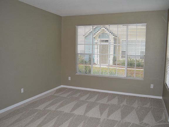 4th image of 13703 N Richmond Park Dr #2502