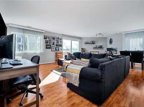 11 Harbour Close, New Haven, CT